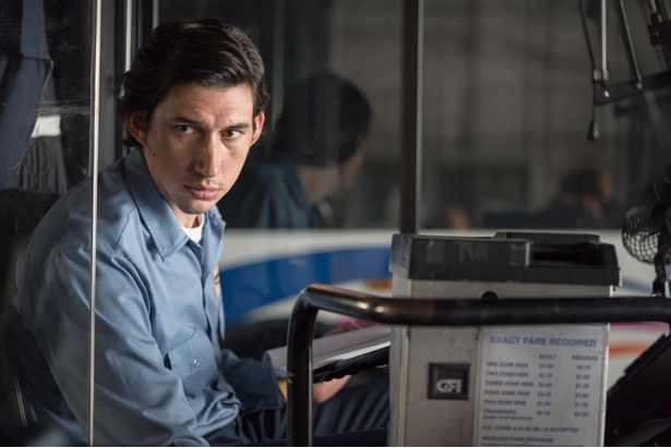 ジム・ジャームッシュ監督作『パターソン』では、詩を愛するバスの運転手を演じるアダム・ドライバー
