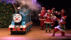 ソドー島でもクリスマスコンサートが開かれることになり、トーマスやパーシーも鉄道員たちといっしょにその準備に大忙し