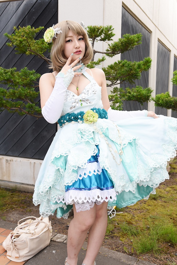 「アイドルマスター シンデレラガールズ」の高垣楓に扮する七雲いちかさん