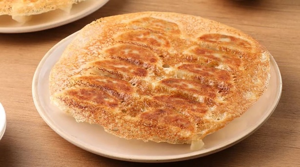 「冷凍食品ですが、焼くという調理行為があって、最後の焼き加減はみなさんのお好みです。これもひとつの手作りでは」と勝村さん