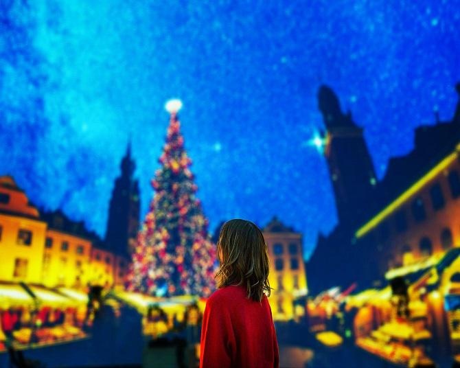 プラネタリウムでクリスマスイベントが開催！星空の下、限定メニューやミニゲームを楽しむ特別な夜に