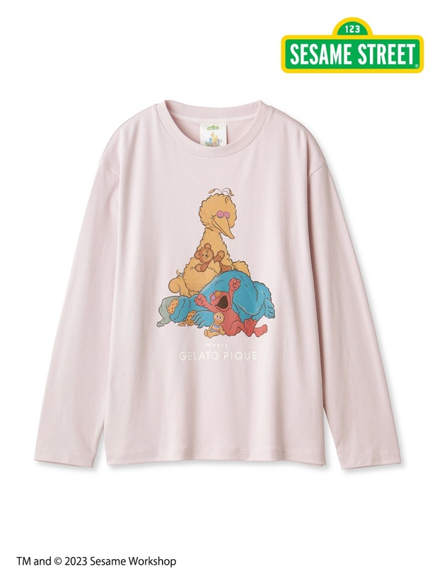 「ワンポイントTシャツ」(5170円)。ピンクはセサミストリートマーケット限定カラー
