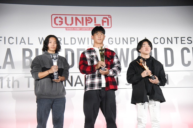 U-20コース・3位から1位までの入賞者たち(左より彦夏さん、koseiさん、GARAPAGOSさん)
