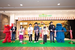 11月27日に行われたオープニングセレモニーには、木梨憲武さん、東原亜希さん、上國料萌衣さんがゲストで登場した