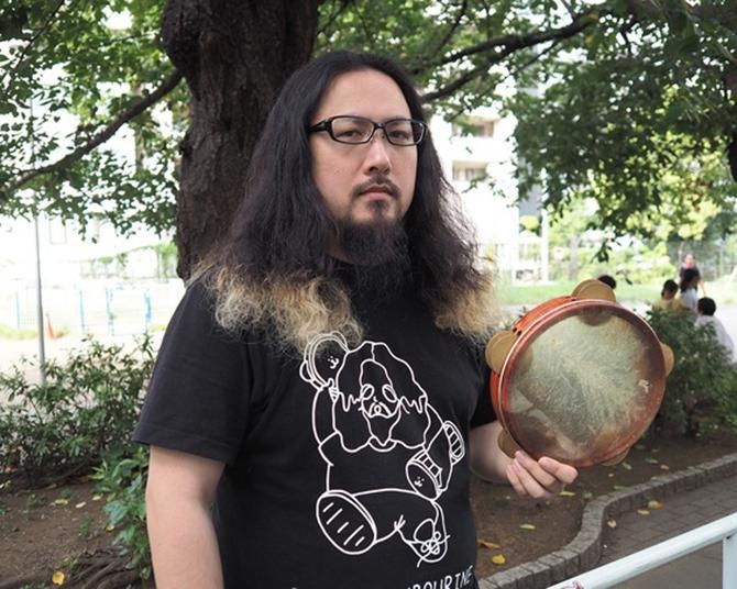 “ガチタンバリンの人”大石竜輔って何者？「年間350日は持ち歩く」というタンバリンと進む未来