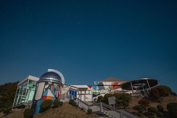 天文施設が集まり、「天文のまち」としても知られる浅口市