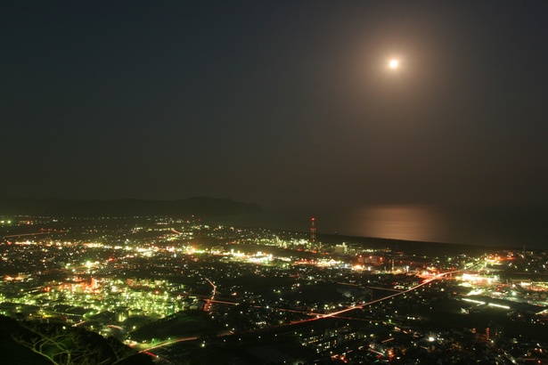 愛宕山からの景観・夜景(月の道)