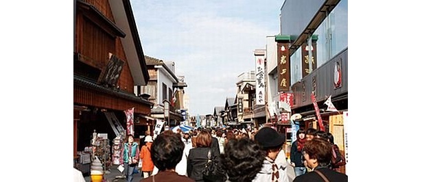 正月のおはらい町は大にぎわい