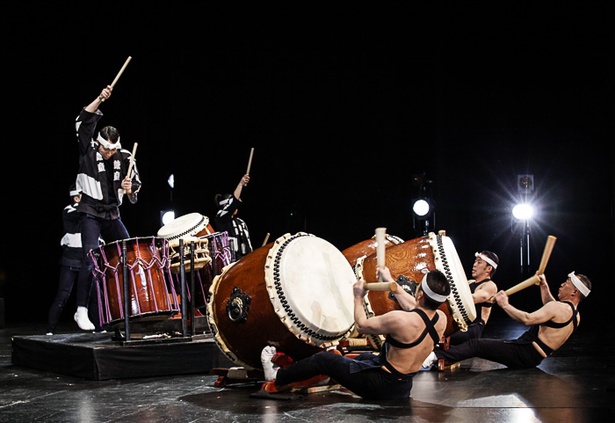 鼓童は、昨年創立35周年を迎えた世界でトップレベルの太鼓芸能集団だ