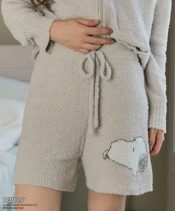「スヌーピーもこもこショートパンツ(オフ)」(4950円)