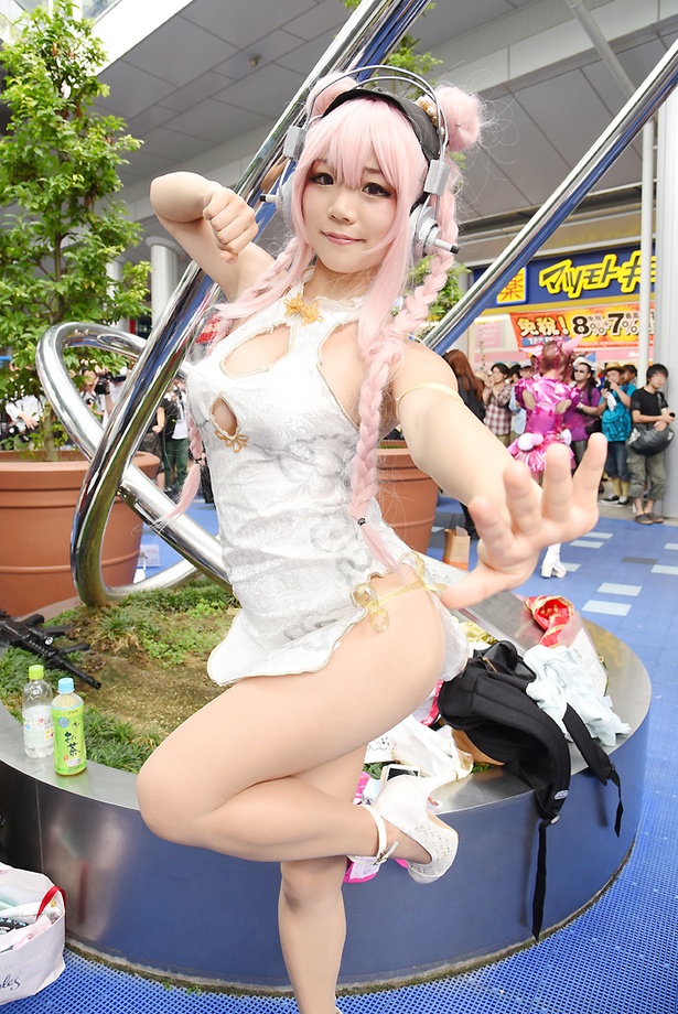 すーぱーそに子に扮する琉優さん