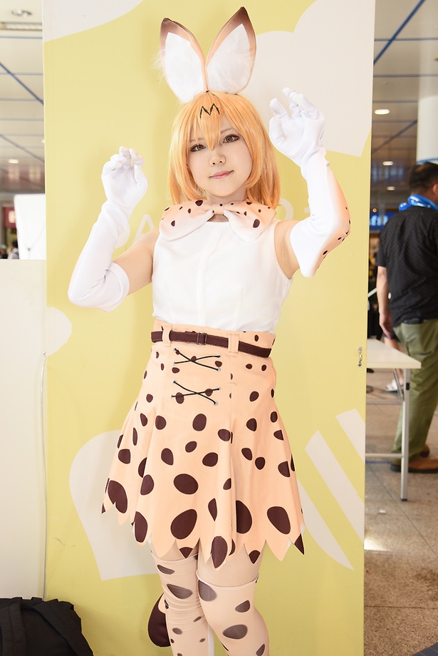 「けものフレンズ」のサーバルに扮する晃さん