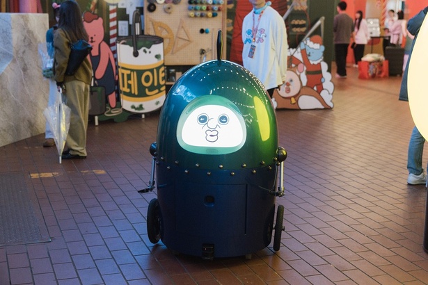 動くパンパンくんロボット