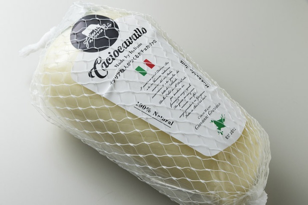 Wine＆Cheese 北海道興農社/「イタリア職人が作るカチョカバロ」には、オチガビワイナリーのケルナーを