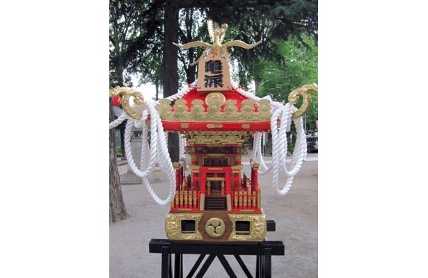 亀有香取神社では、神輿の特別展示も