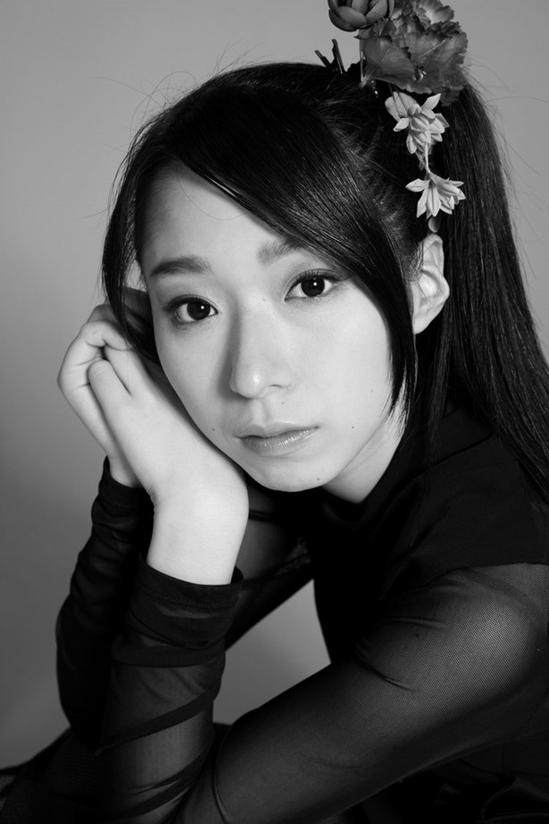 大黒柚姫の「黒鯱」舞台衣装