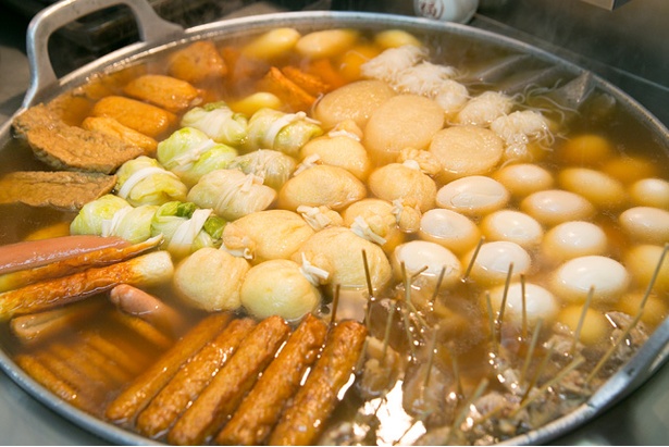  旦過うどん / 大鍋から立ち昇る匂いがたまらない。しっかり味の染みたおでんも名物