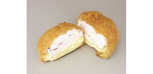 イチゴの果実をふんだんに使用！クリームに練り込んだイチゴの果肉はつぶつぶの食感「シェリエドルチェ とちおとめ苺とカスタードのダブルシュー」(120円)/サークルK、サンクス※1月7日(木)〜発売