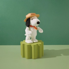  「Beagle Scouts Snoopy Plush With Sound and Motion, 12」(7150円) 動いたり、笑ったりスヌーピーのサウンド＆モーション付きぬいぐるみ