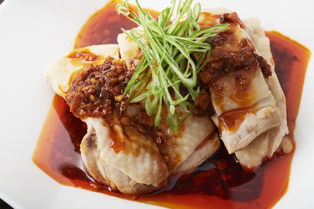 四川料理の定番「よだれ鶏」を自宅で簡単に。花山椒をかけるとより本場の味に近づく