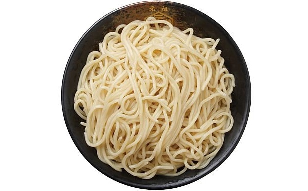 ｢博多元勲｣の麺／福岡