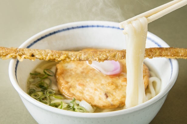 柔らかさにモチモチ感をプラスした麺は、福岡県産の小麦を使用