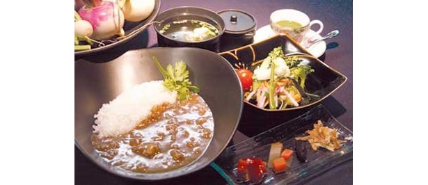 本館地下1階の「大名古屋食堂」では、愛知県産の食材を使ったメニューがいっぱい！