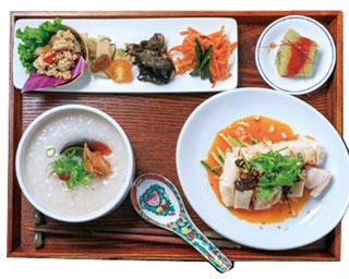 くつろげる空間が人気！中華カフェでゆったりランチ＆スイーツ