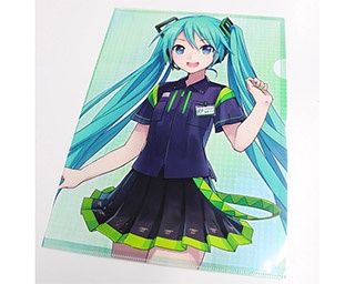 初音ミクの制服イラストグッズが「NewDays」と秋葉原の期間限定ショップで 数量限定発売