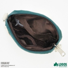 バッグの内側にはファスナー付きのメッシュポケットが1個とオープンポケットが1個