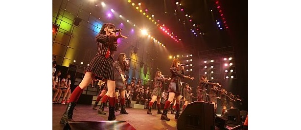 AKB48のコンサートの様子