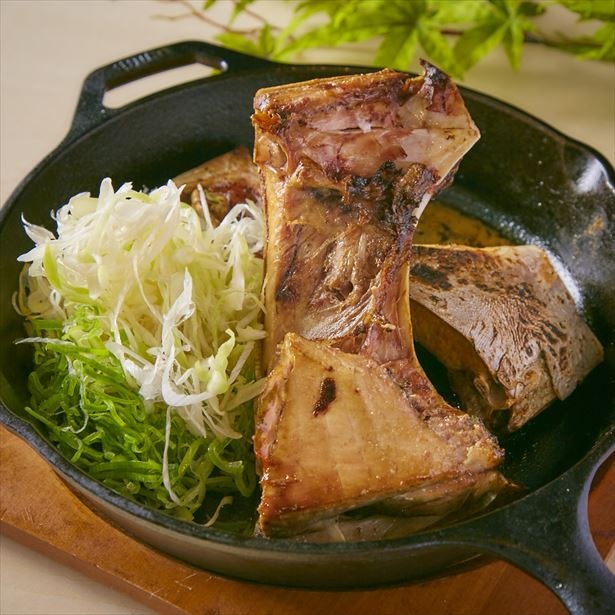 「マグロのカマリブステーキ」(税抜1680円) 