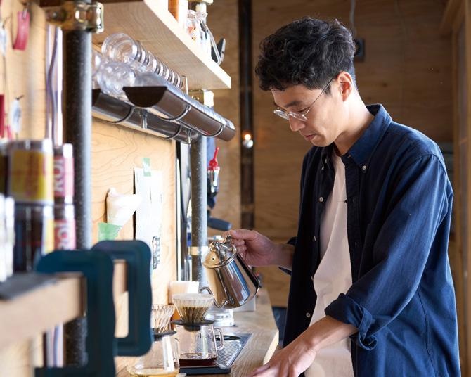 オーストラリアのカフェカルチャーを体現した珈琲店「資(たすく)珈琲」。ラフで居心地がよい理由とは？