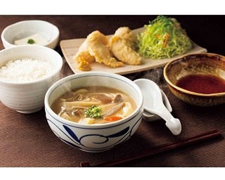 やよい軒の郷土料理シリーズに大分名物"とり天とだんご汁の定食"登場
