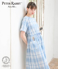 「変わり織り先染めチェックワンピース(ブルー)」(1万3200円/各2色) 