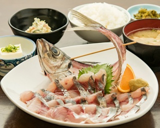 【福岡のうまかもん】玄界灘の旨い魚を食べるならココ！長浜市場の「おきよ食堂」