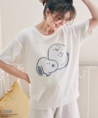 「スヌーピーもこもこプルオーバー(アイボリー)」(4950円)