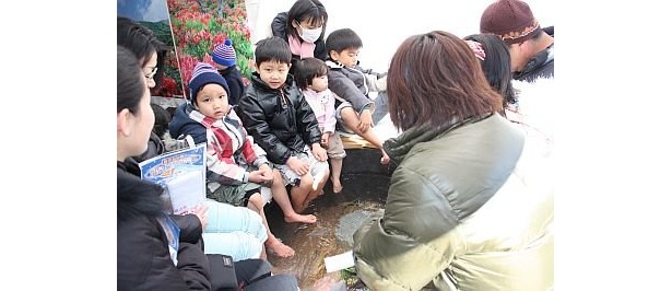 あったか〜い足湯に浸かってほかほか♪