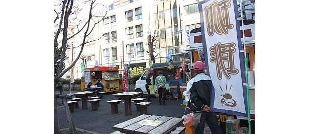 ちびっこ広場には飲食スペースも
