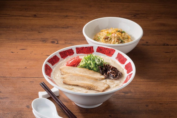 バーミヤンの「6種味くらべご当地ラーメン祭り」　博多とんこつラーメン(税抜699円)