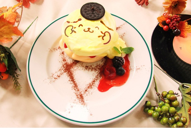 「ハイチーズ♪ポム顔パンケーキ」(1200 円、デザートグラス付きアイスセット1980 円 )