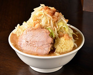 【埼玉・大宮】豚エキスをとことん凝縮！味付きアブラの鮮烈な旨味と甘味