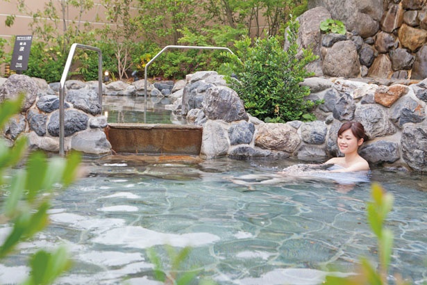 天然温泉は女性にとってうれしい美容効果が期待できると大人気/神戸みなと温泉 蓮
