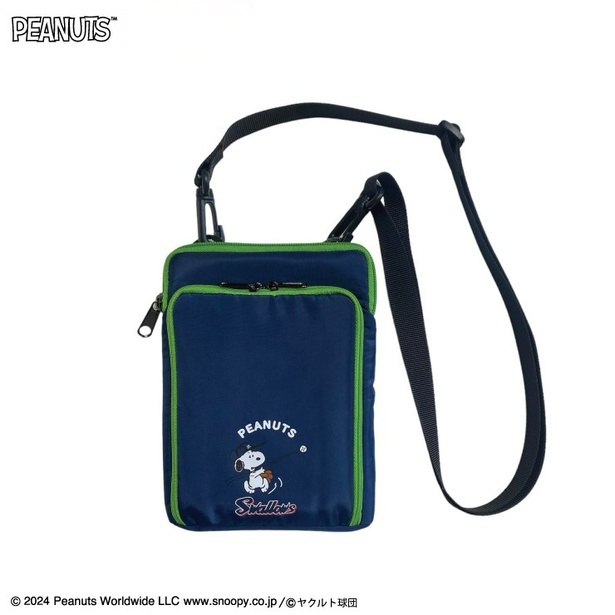 「ショルダーバッグ(PEANUTS×東京ヤクルトスワローズ)」(2420円)