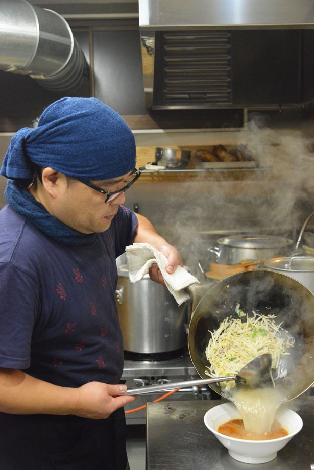 「おり久ならではの味噌ラーメンをぜひ食べにきてください」と話す店主・庄子一茂さん