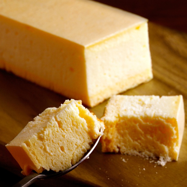 世界コンクール受賞歴も多数のフランス人パティシエが腕を振るう「クリオロ」。10分で2000本売れた幻のチーズケーキも販売