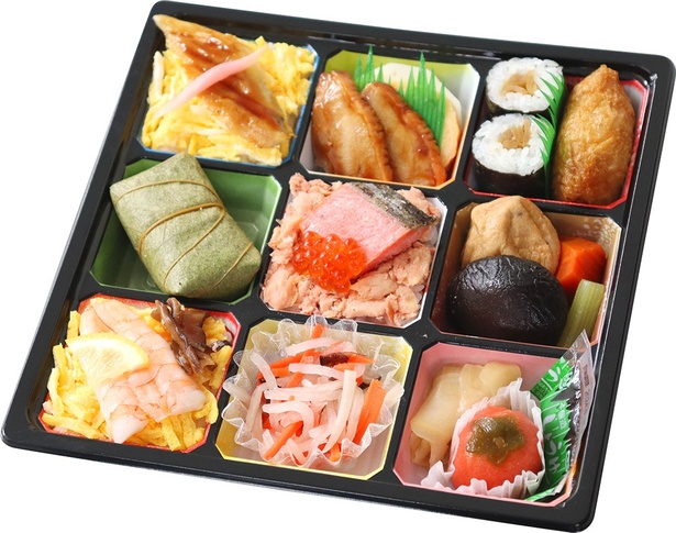  寿司弁当「彩雲」1380円／ゐざさ茶屋