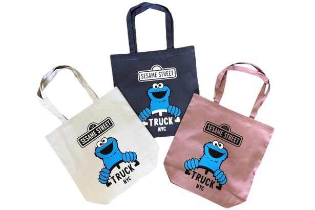 「SST MAINMARK TOTE」(2640円)