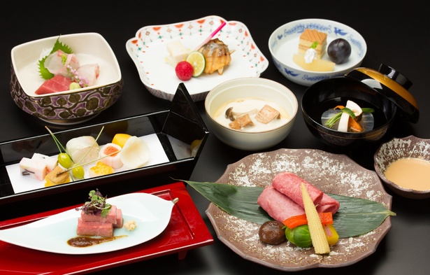 華やかな彩りと繊細な味わいの創作会席「悠―YUU―」
