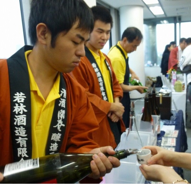 島根から、蔵元が勢ぞろいして地酒フェア開催